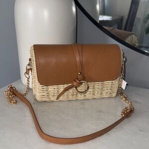 Elegant Tan Leather and Straw Crossbody Bag